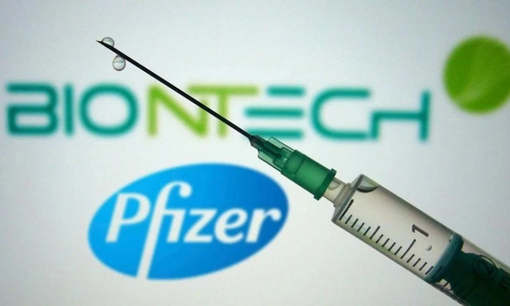 BioNTech-Μετάλλαξη Όμικρον: Απίθανο να προκαλεί σοβαρή νόσηση σε εμβολιασμένους